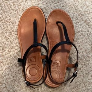 Black fitflop size 8